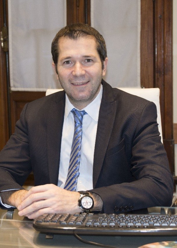 cirugía plástica uruguay - Dr. José Linares cirujano plástico certificado